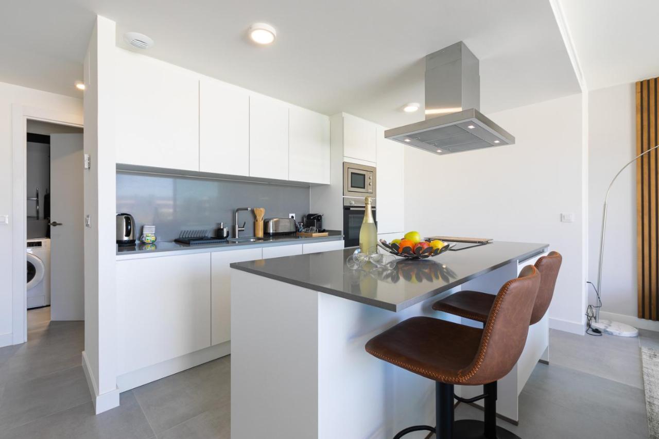 The Golden Oasis Penthouse Apartment เอสเตโปนา ภายนอก รูปภาพ