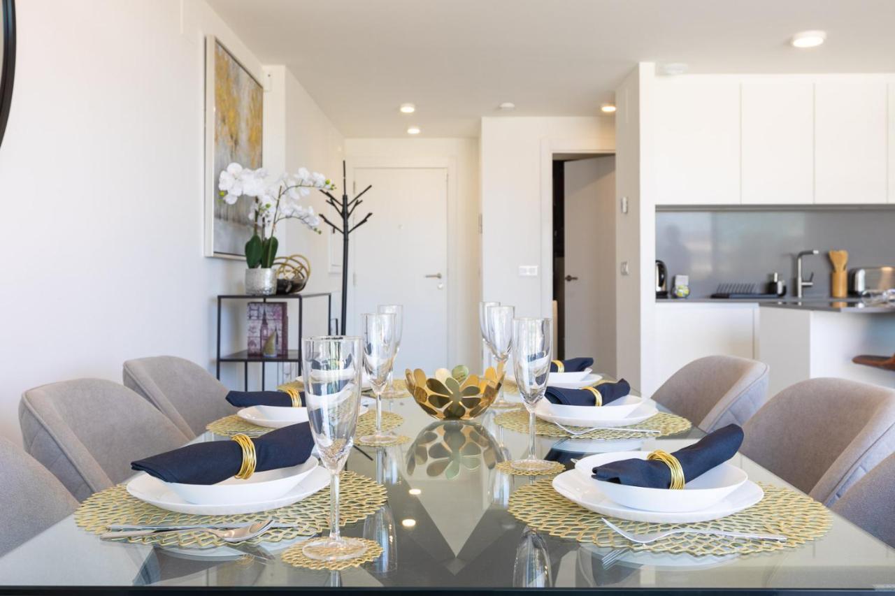 The Golden Oasis Penthouse Apartment เอสเตโปนา ภายนอก รูปภาพ